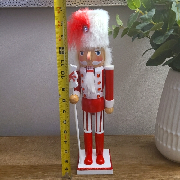 🍬Peppermint Candy Swirl Nutcracker Christmas Holiday Decor - Picture 8 of 8